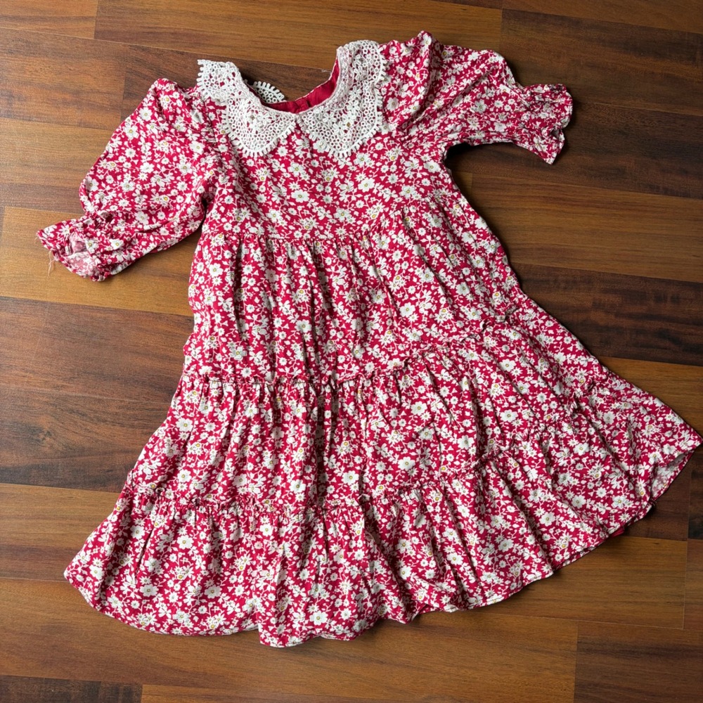 Pippa & Julie Girls Red Floral Tiered Dress Lace Crochet Collar Size‎ 6